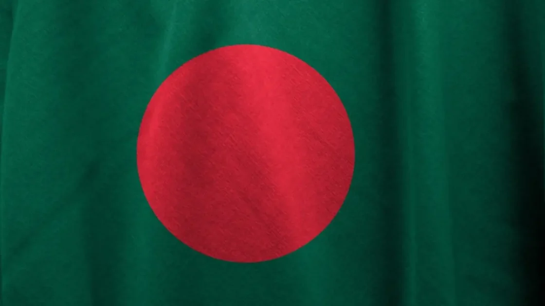बांग्लादेश में कुल कितने जिले हैं और उनके नाम क्या हैं? 1 Bangladesh Flag
